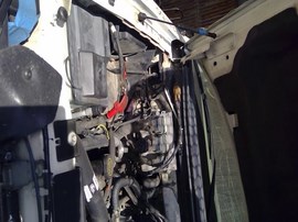 2007 FORD F-150, WHITE, LARIAT MODEL, 5.4L, AT,  4WD,  CREW CAB. F26333